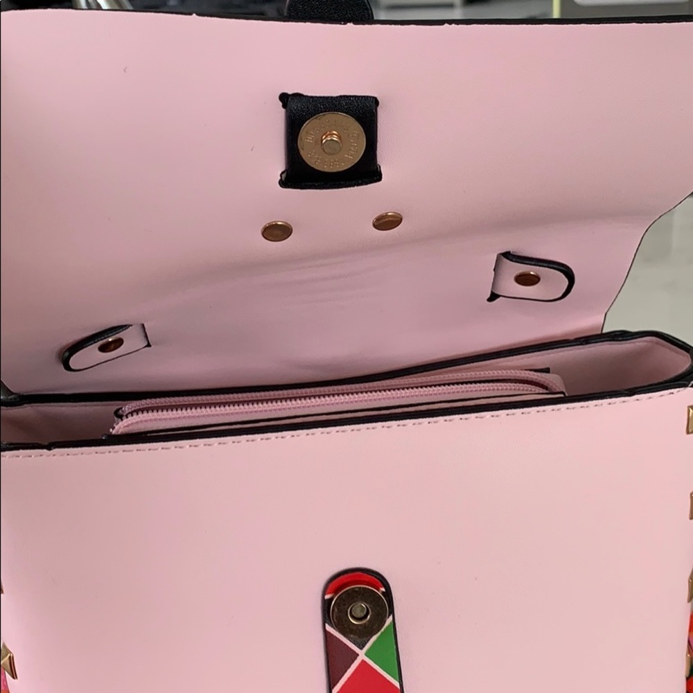 Pink Handbag - Picture 6 of 8